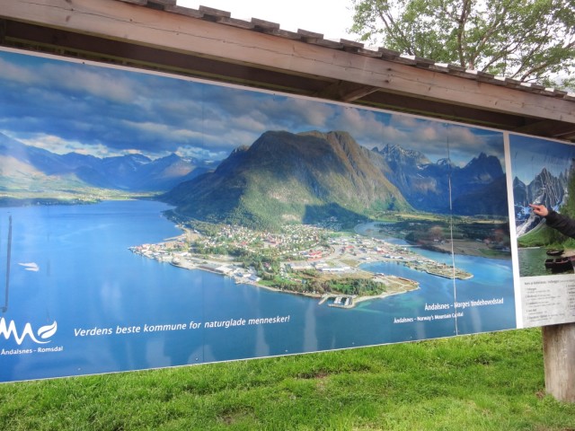Hurtigruten_2015-06-18_18-17-1